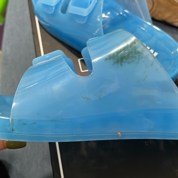 NEW MIA bright blue jelly sandals - Picture 4 of 6